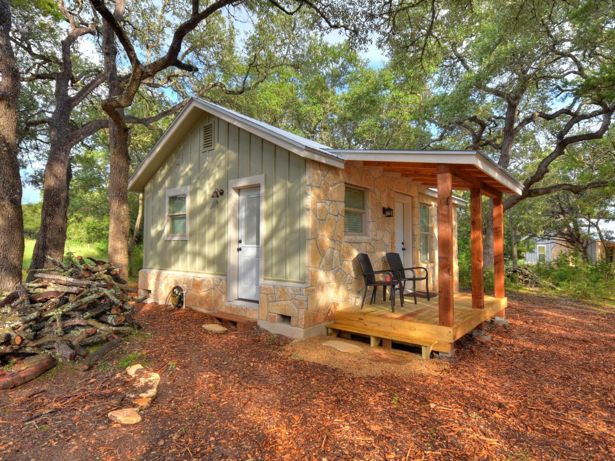 Cabins At Flite Acres - Mockingbird Cabin Wimberley Exteriör bild